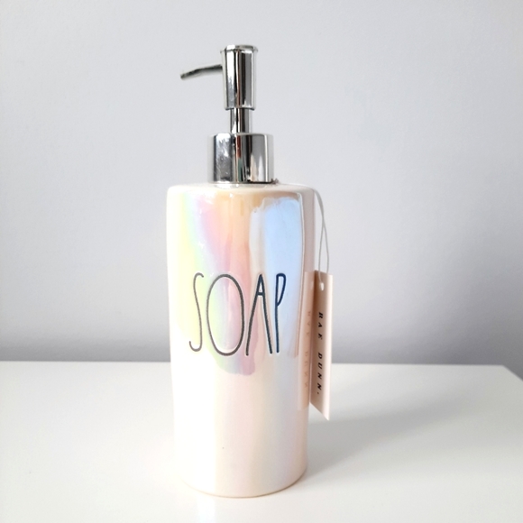 π₯π₯NEW Rae Dunn Irridescent soap dispenser